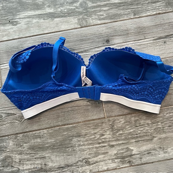 Victoria's Secret Blue Lace Bralette - Picture 2 of 3